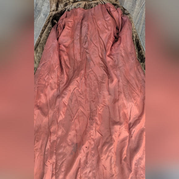 Vintage 1950's Crushed Velvet Ribbon Detail Coat - Picture 3 of 16